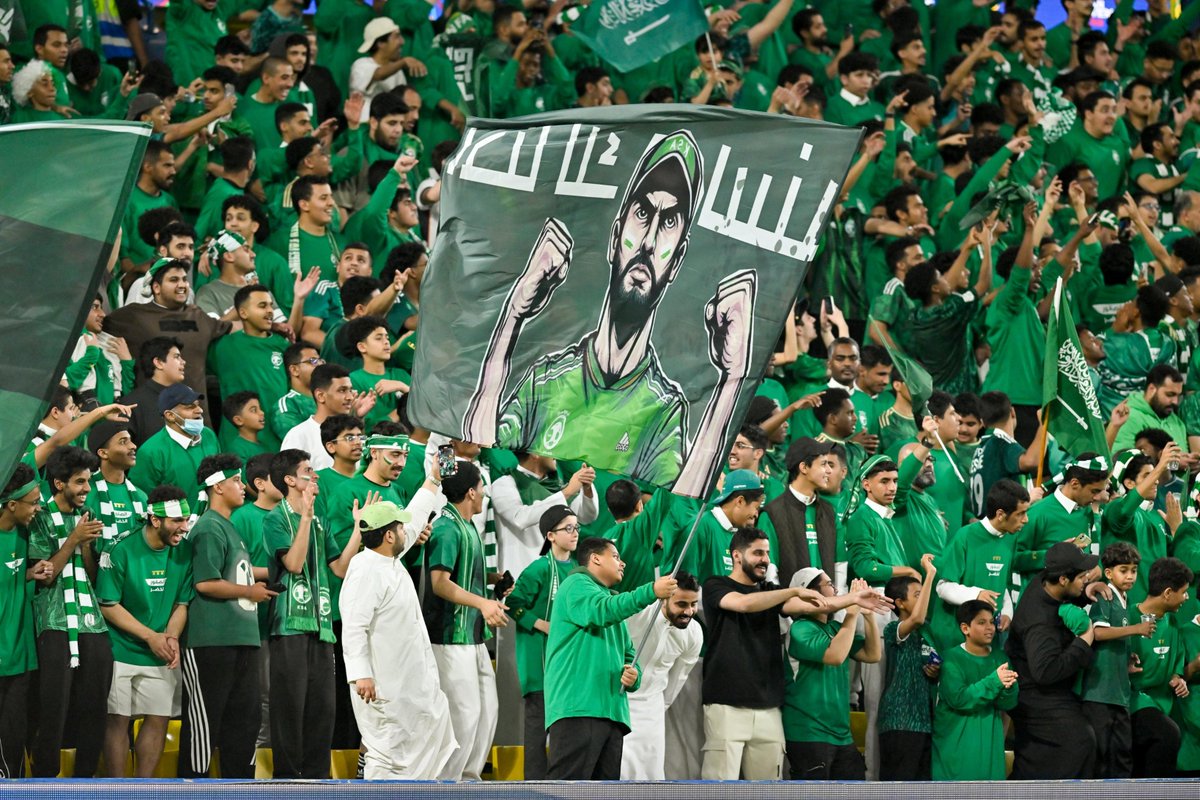 SPA_Spor's tweet photo. #صور_واس | جانب من الحضور الجماهيري لمباراة #المنتخب_السعودي ونظيره الصيني ضمن منافسات الجولة السابعة من التصفيات الآسيوية المؤهلة لكأس العالم 2026.
#الطري��_إلى_كأس_العالم2026
#واس_رياضي https://t.co/uygtY6YRxS