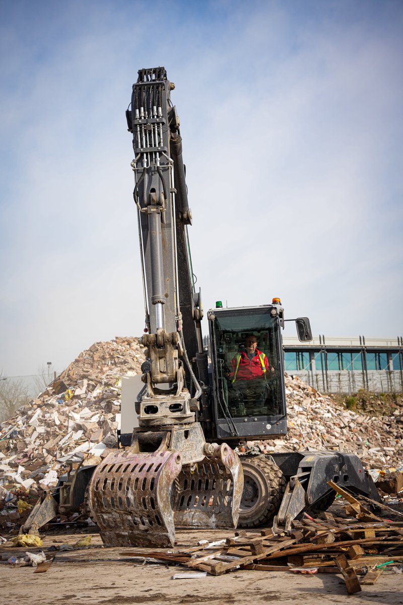 The most efficient, cost-effective way to remove waste &gt; Bithells skips 📷
Easy to order, quick to deliver and pick up 📷