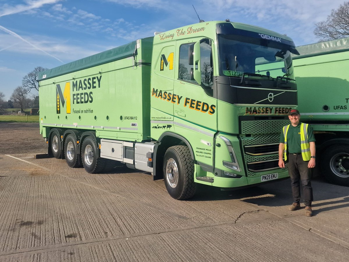 Exciting times ahead with the newest member of the fleet! 

🚚 Meet Gemma, our brand new lorry, ready to hit the road and get the job done. Looking like a cracker already! 💚

// 📸 Steve McMahon 

<a href="/ThomasHardieUK/">Thomas Hardie UK</a>