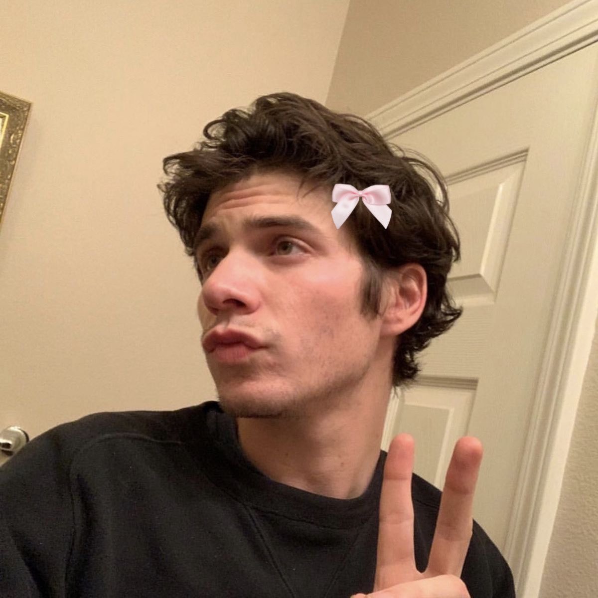 good afternoon heres a wallow with bow