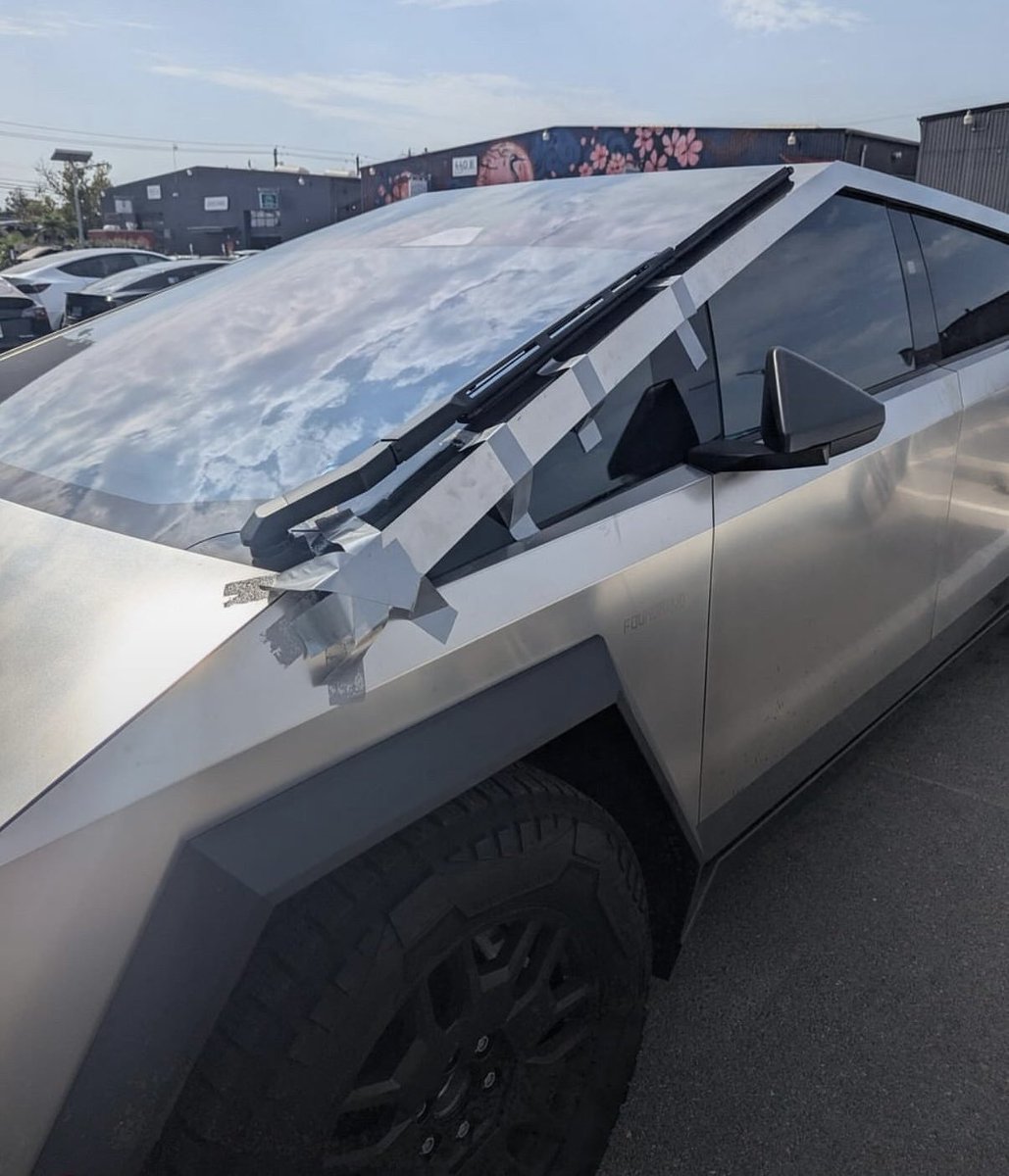 bluebirdpoopies's tweet photo. @NotHoodlum Well this explains why Cybertrucks are the color of duct tape. https://t.co/jFn0QC6TM2