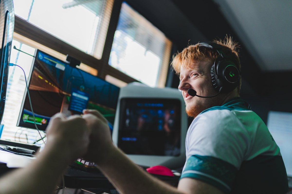 Much love to <a href="/iKashh1/">Kash</a> as he makes the difficult decision to retire from Rocket League

A joy to work with always and a fantastic pro 💙
