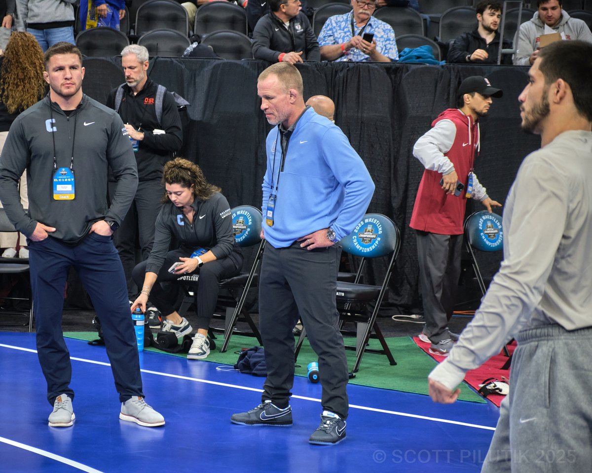 Session 1 is finished at the Wells Fargo Arena. 

Session 2 starts tonight at 7 p.m. 

📸| <a href="/tikk10/">tikk10</a> 

#RoarLionRoar 🦁 // #OnlyHere🗽