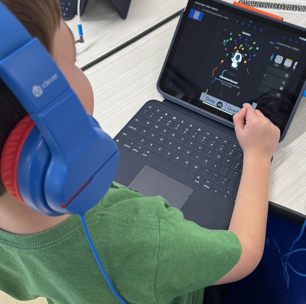 MrsEstes8's tweet image. Kinder @PolserES was SO excited to complete a Keynote coin sort and turn into Canvas to earn their confetti! 🎉 #MathinLisd #DigitalLisd