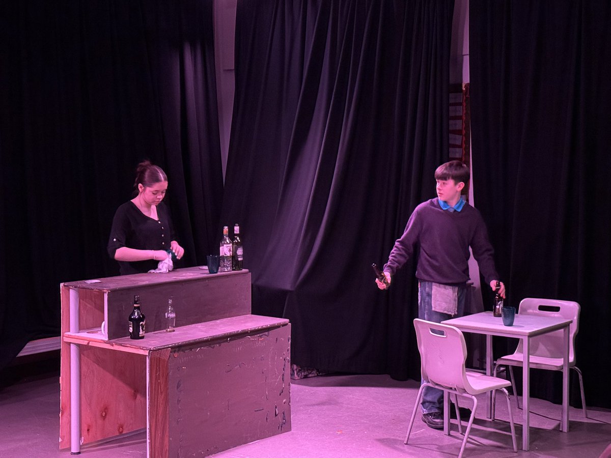 HarrisAcMusDram's tweet image. A fantastic night watching our @harrisacdundee N5 and Higher drama pupils perform to their friends and family. Roll on the exams next week! Thank you to Mrs Murphy, Mr Billington and Mr Mordente for preparing everyone, they were amazing! 🤩 #dundeelearning