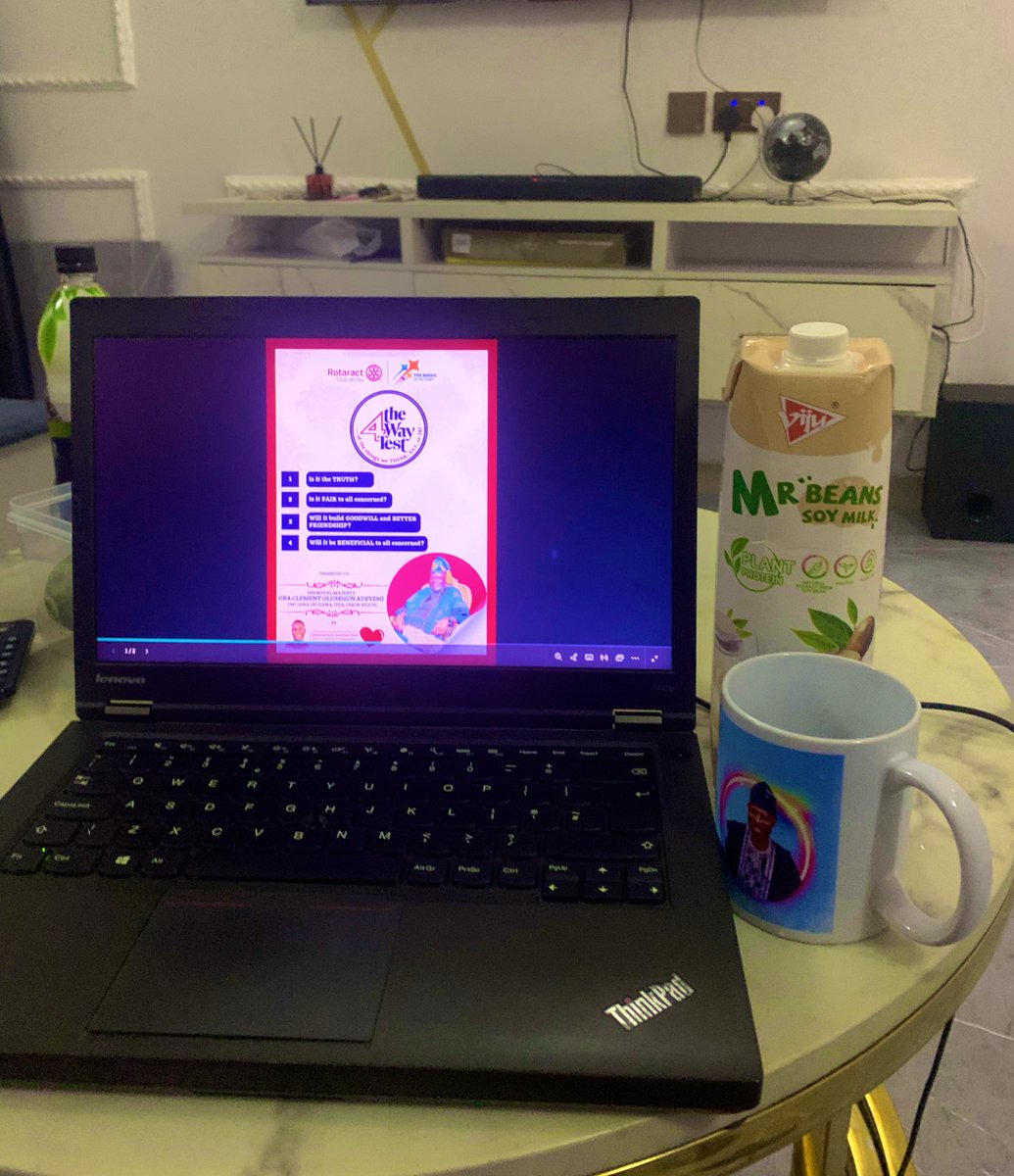 Awesome_Fola's tweet image. Locking it in 👨🏽‍🎨
Let’s get your designs on screen. 

iDesign - @RexmediaNG ✌🏾
#4WayTest #Rotary #Rotaract #GraphicsDesign