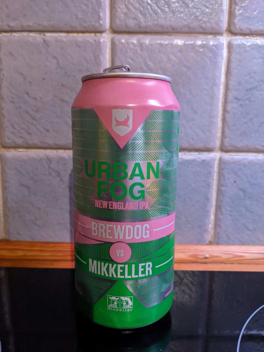 Brewdog - Urban Frog New England IPA Brewdog Vs Mikkeller
.
.
.
.
.
.
#yum #drinks #instadrink #getinmybelly  #yummy #beers  #photooftheday #thirsty #cider #thirst #drinking #beer  #drink #beerstagram #bars #slurp #cocktail #beerporn #cider #ciderporn #drinkup #pub
