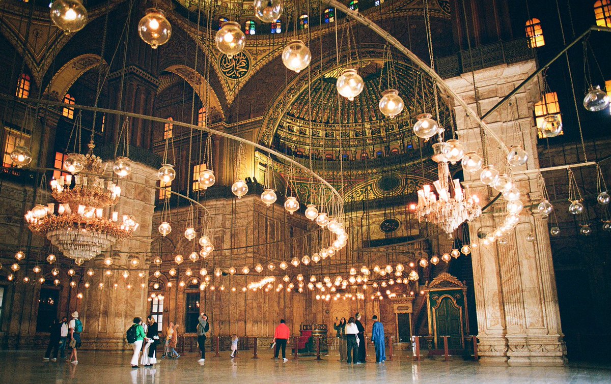 Got my films developed from Cairo. All shot with Minolta Dynax 5 on either Fujifilm 200 or some slightly expired Kodak Ultramax 400. 

#cairo #egypt #pyramid #egypte #ägypten #caire #kairo #giza #shotonfilm #minolta #konicaminolta #minoltadynax5 #fujifilm #kodak #kodakultramax400