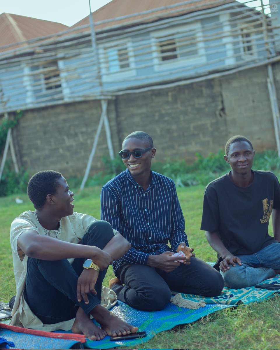 Adeniyi3Ne_Yo's tweet image. Ogun X Community Iftar hangout 2025
@OgunTwitta
@IdrisAOni1 our guest Lecturer
@MoryamOlapade
#OgunXcommunityiftarhangout
#Ramadan2025