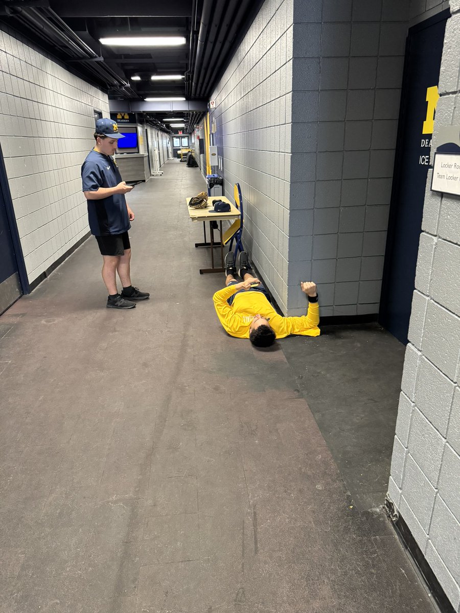 University of Michigan - Dearborn Baseball tweet media