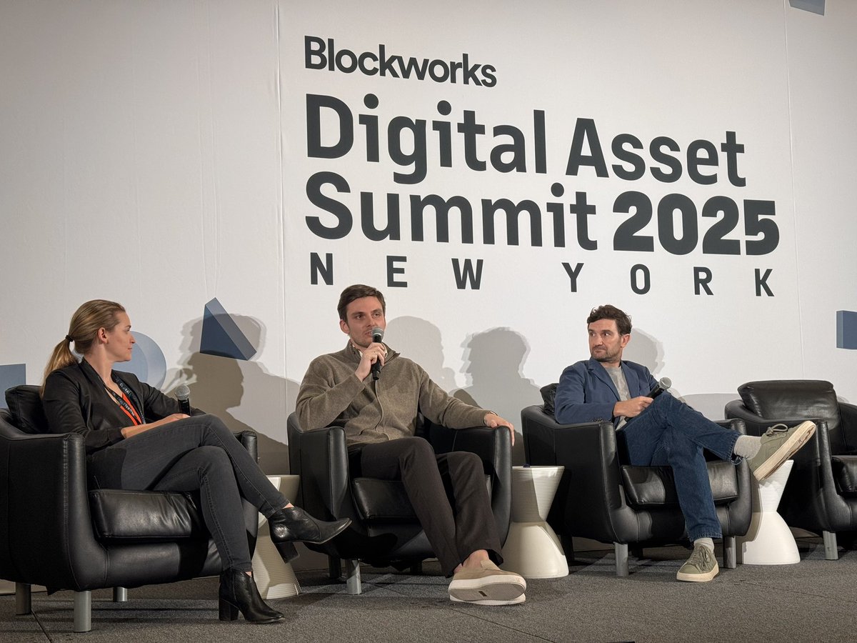 jerh17's tweet image. Great panel about Crypto M&A & IPOs in 2025 with @KarlAhrend @CasperJohansen @LeahWald at @blockworksDAS
Let’s see who is next on this way!
