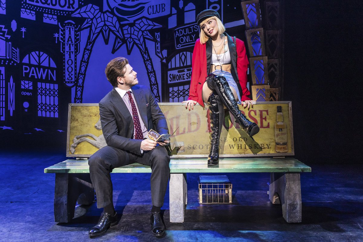 #PrettyWoman se estrenó en Broadway el 16 de agosto de 2018 en el Nederlander Theatre. 

Ahora en México corta temporada del 21 al 25 de marzo.

📍 CCT2
📅 Vie 20h sab 13:30 y 19:30h dom 18:30h lun-mar 20h
🎟️ Taquilla
#CarteleraPinPoint #Teatro
