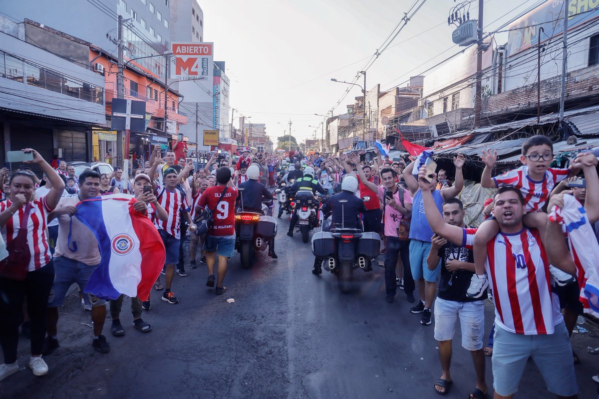 Albirroja's tweet photo. Solamente pirĩ 😭

No hay palabras. ¡Vamos, Selección! https://t.co/4vla8FszGI