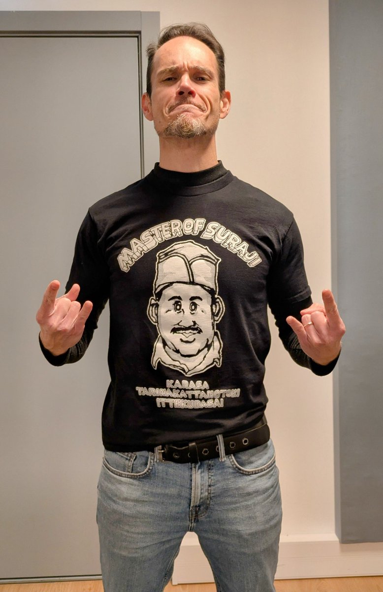 IuriSanson's tweet photo. Finally my @surji TShirt can be dressed now. Great gift from my friend @JiensOFFICIAL. #springtime https://t.co/6jmV0eLbF6