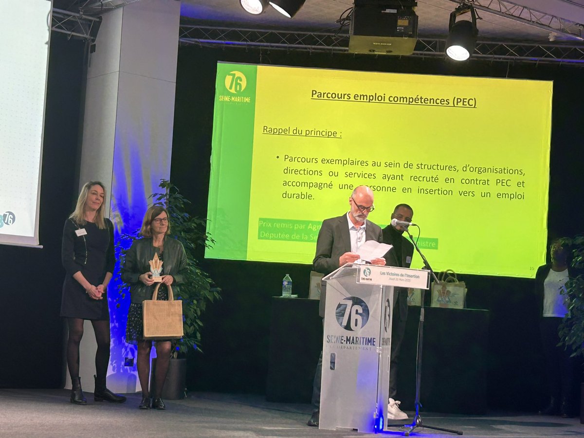 Agnès Firmin Le Bodo (@agnesfirmin) on Twitter photo 1 ère remise des prix des Victoires de l’insertion du département de Seine-maritime ce soir aux côtés <a href="/Flothibaudeau/">Florence Thibaudeau</a>. Bravo aux 12 vainqueurs et un bravo particulier à la ville du Havre qui a obtenu le 1er prix dans la catégorie Parcours, emplois, compétences. 1 ère remise des prix des Victoires de l’insertion du département de Seine-maritime ce soir aux côtés <a href="/Flothibaudeau/">Florence Thibaudeau</a>. Bravo aux 12 vainqueurs et un bravo particulier à la ville du Havre qui a obtenu le 1er prix dans la catégorie Parcours, emplois, compétences.