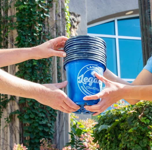 LanohaNurseries's tweet image. Did you know we recycle our Lanoha Legacy pots? Drop off your used blue pots at our Garden Center and help us stay green and save the planet!!
#lanohanurseries #werecycle #GoGreen #lanohalegacycollection #bluepots #reuserecycle #homegrownheadquarters #shoplocal