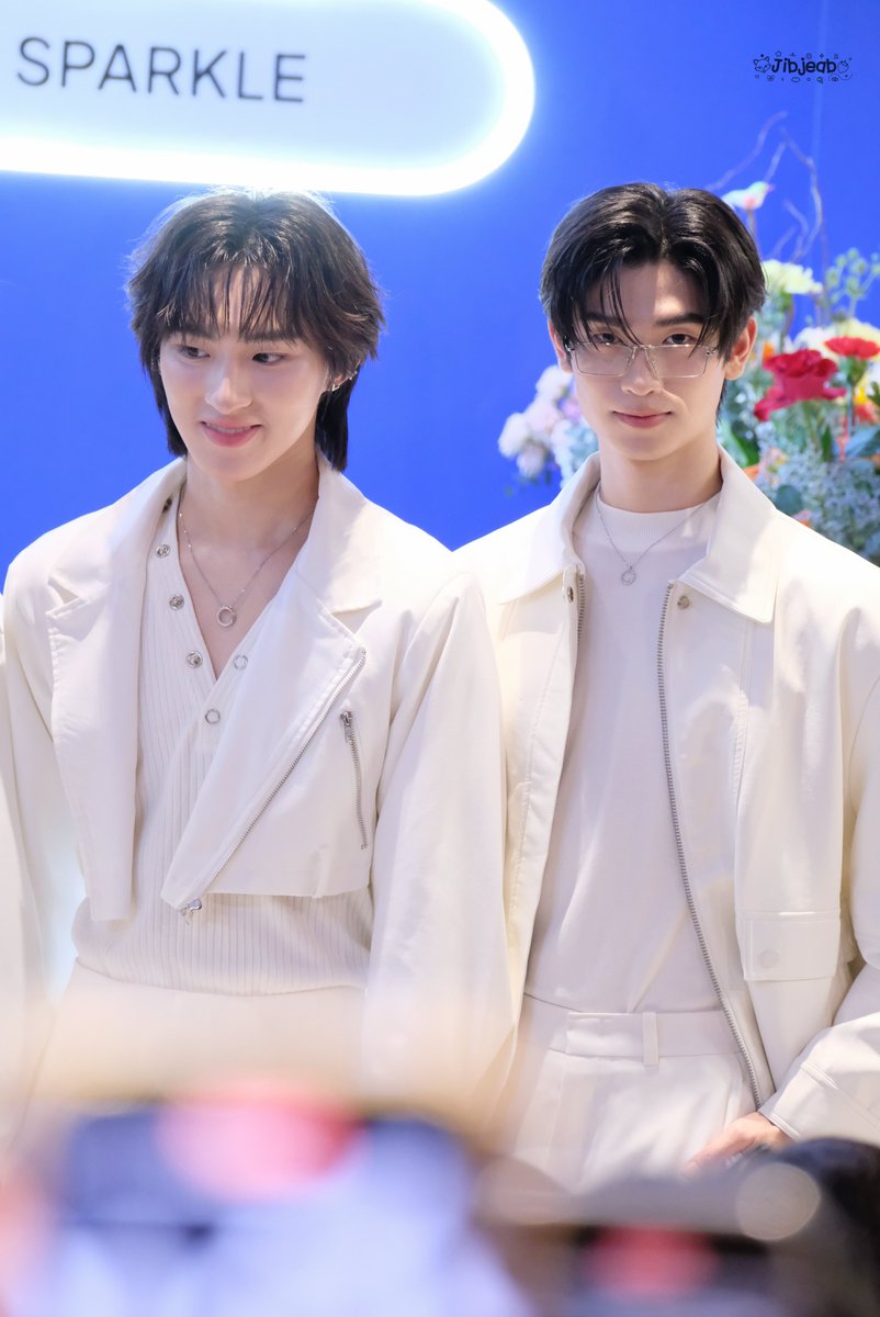 jibjeab's tweet photo. ไม่มีหรอก "เราชนะ" มีแต่
"เราชอบนะ" เธอชอบไหม
ึTMK X HOLOFACE
#HOLOFACExDMD
#thomaskong #โทมัสก้อง
#tthomastc #kongjiro https://t.co/DGzpfpY4wB