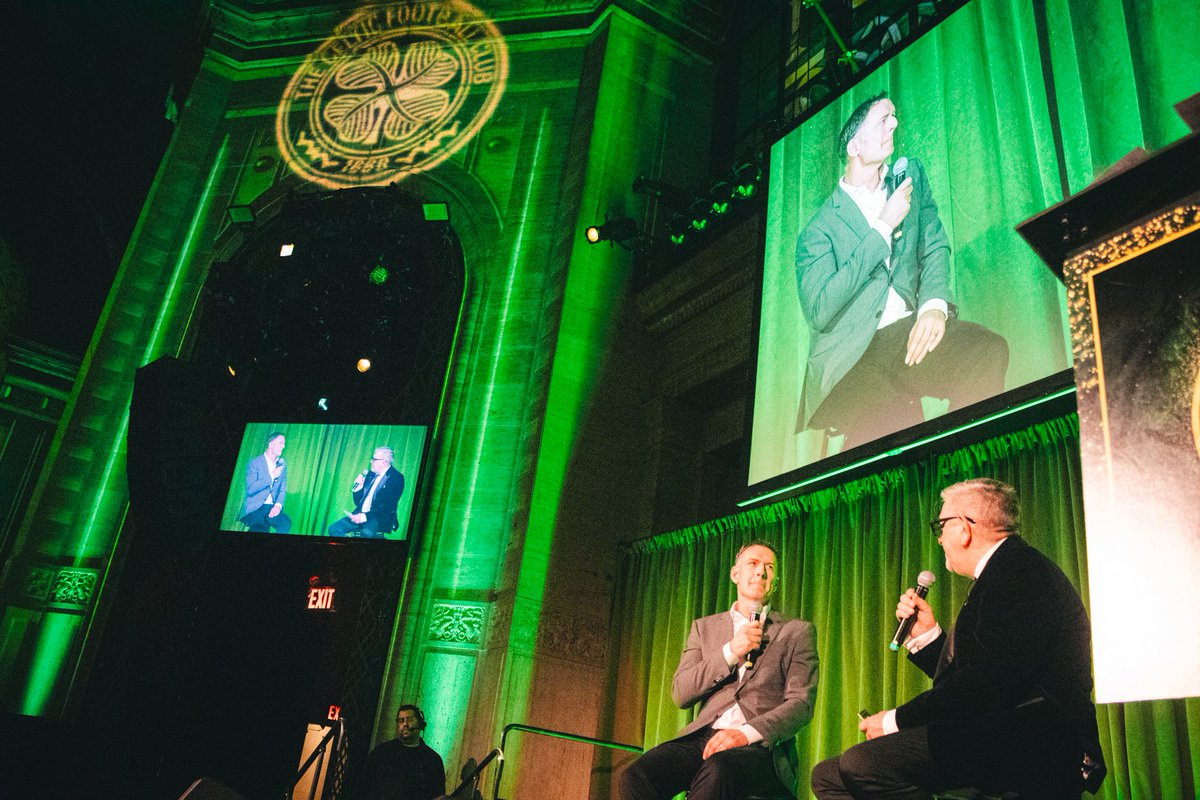 Joined by the one and only <a href="/chris_sutton73/">Chris Sutton</a> tonight! 😁🍀

Thanks for all your support Chris! 👏

<a href="/CelticFC/">Celtic Football Club</a> | #NYGala2025 🗽
