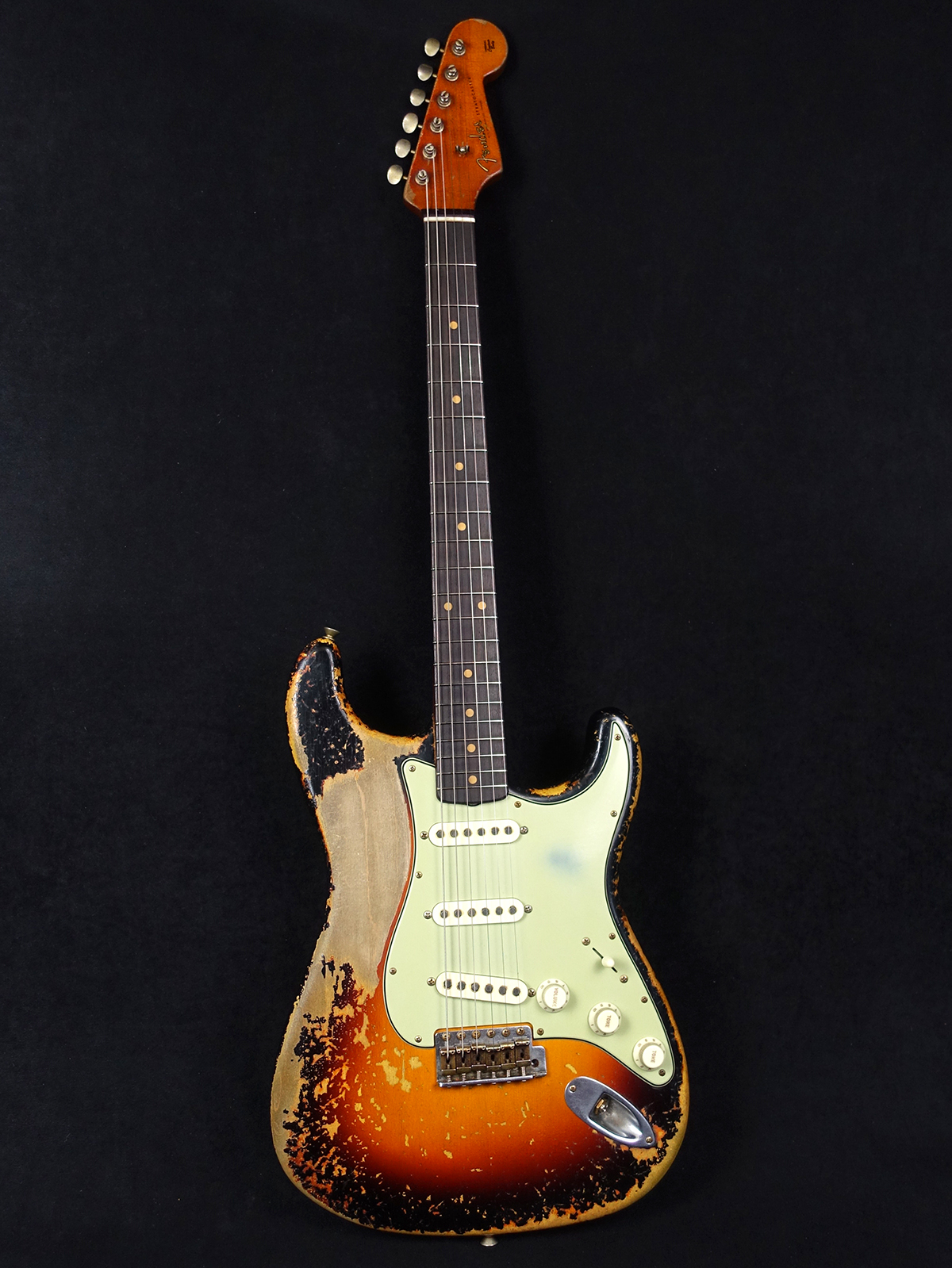 Ultimate Relic 3 Sunburst Stratocaster