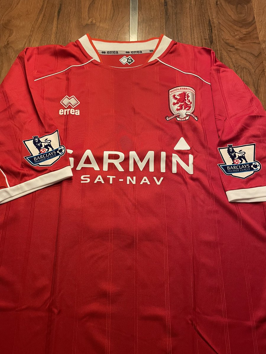 Tjitze_'s tweet photo. @scHeerenveen Prachtig dat dit fenomeen erbij is! En wat ben ik ongelofelijk blij met het door Afonso gesigneerd Middlesbrough shirt 😍 https://t.co/UJPDsVEdIF
