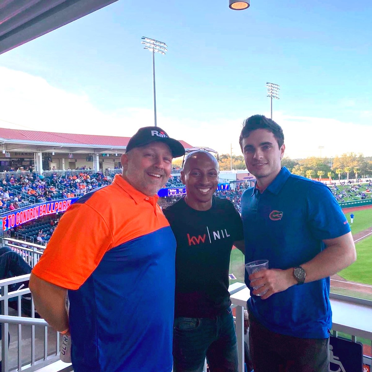 ryanandrealty's tweet photo. Thanks to our partners at Guaranteed Rate for a great event at the ballpark this week. One of my favorite places to be! Great fun with great people. 🐊 ⚾ 🏠 🎉
#guaranteedrate #floridabaseball #gogators #nilrealestate #kwNIL https://t.co/4zFoekU7VZ