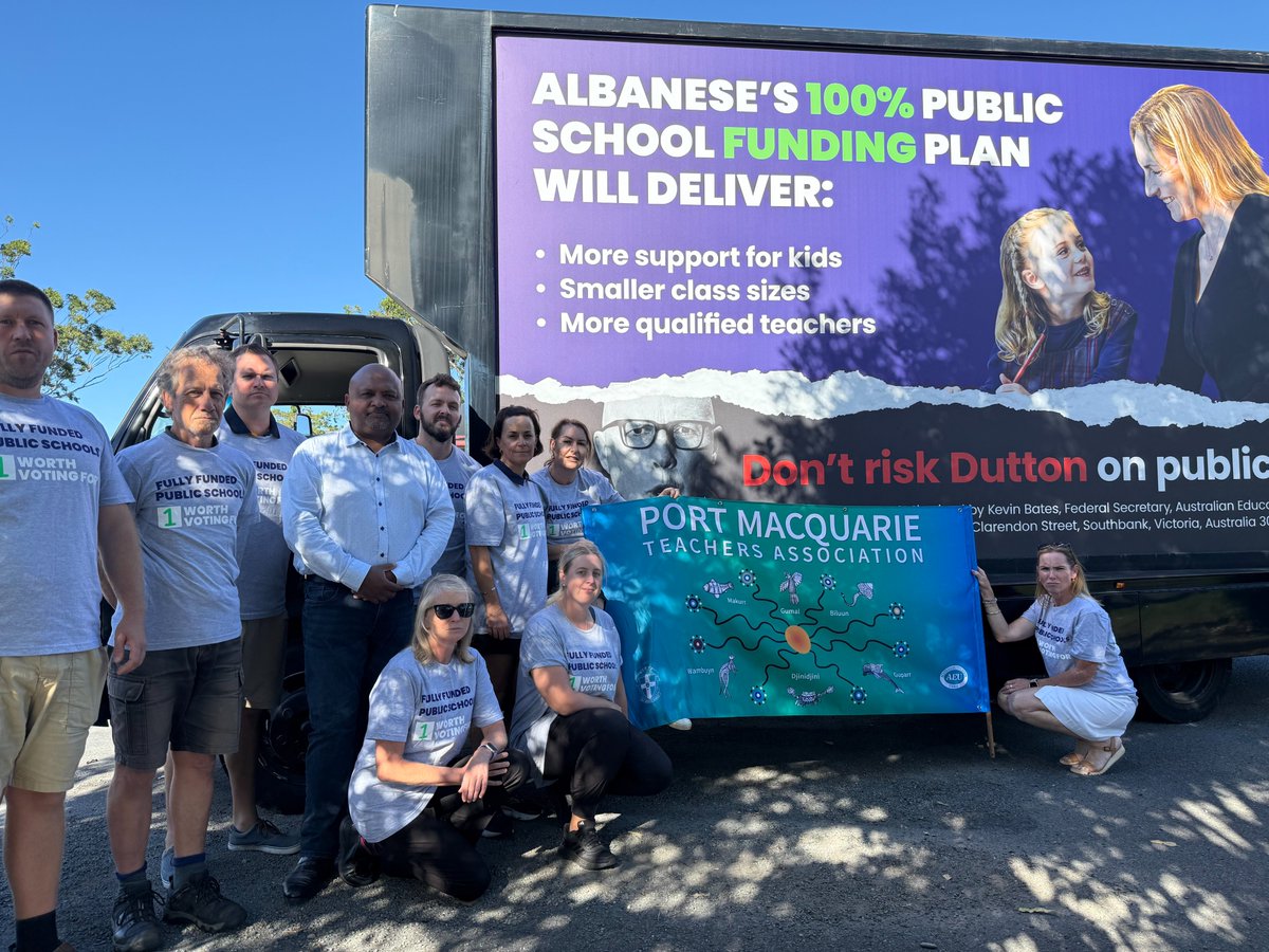 TeachersFed's tweet photo. Federation President @henryrajendra is continuing to meet with teachers around the state – part of the fight to protect 100% Schooling Resource Standard funding for public schools #ForEveryChild. At Port Macquarie local teachers added their voices to the #DontRiskDutton chorus. https://t.co/j5v812v3T9