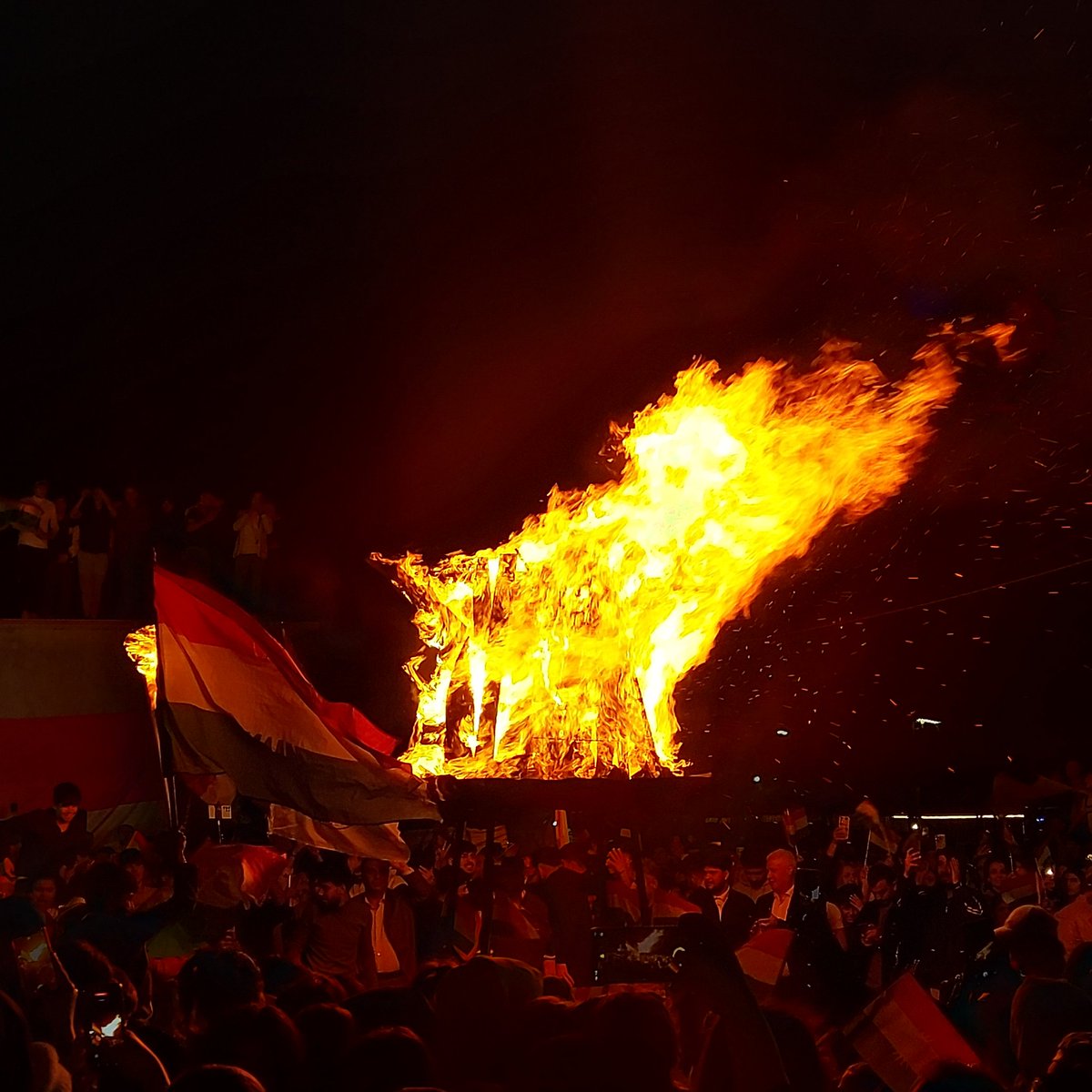 GwanHusin's tweet photo. Cejna Newrozê pîroz be 
#Newroz 
#newreza2025 https://t.co/zYOjiqp4e3
