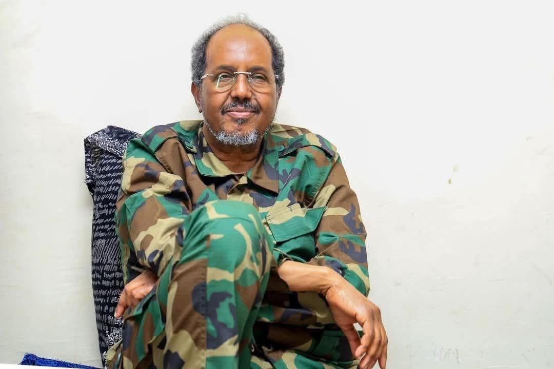 rasheed4so's tweet photo. الوحدة مفتاح النصر! 🇸🇴

قد نختلف في السياسة، لكن الحرب ضد حركة الشباب الإرهابية يجب أن تكون كلمة واحدة.
يجب ان يعلن الجميع  دعمهم  للرئيس والقوات المسلحة في معركتهم للدفاع عن الوطن والشعب. 
لا بديل عن الوحدة والتعاون للقضاء على الإرهاب!
#الصومال https://t.co/ilrXAL6kcq