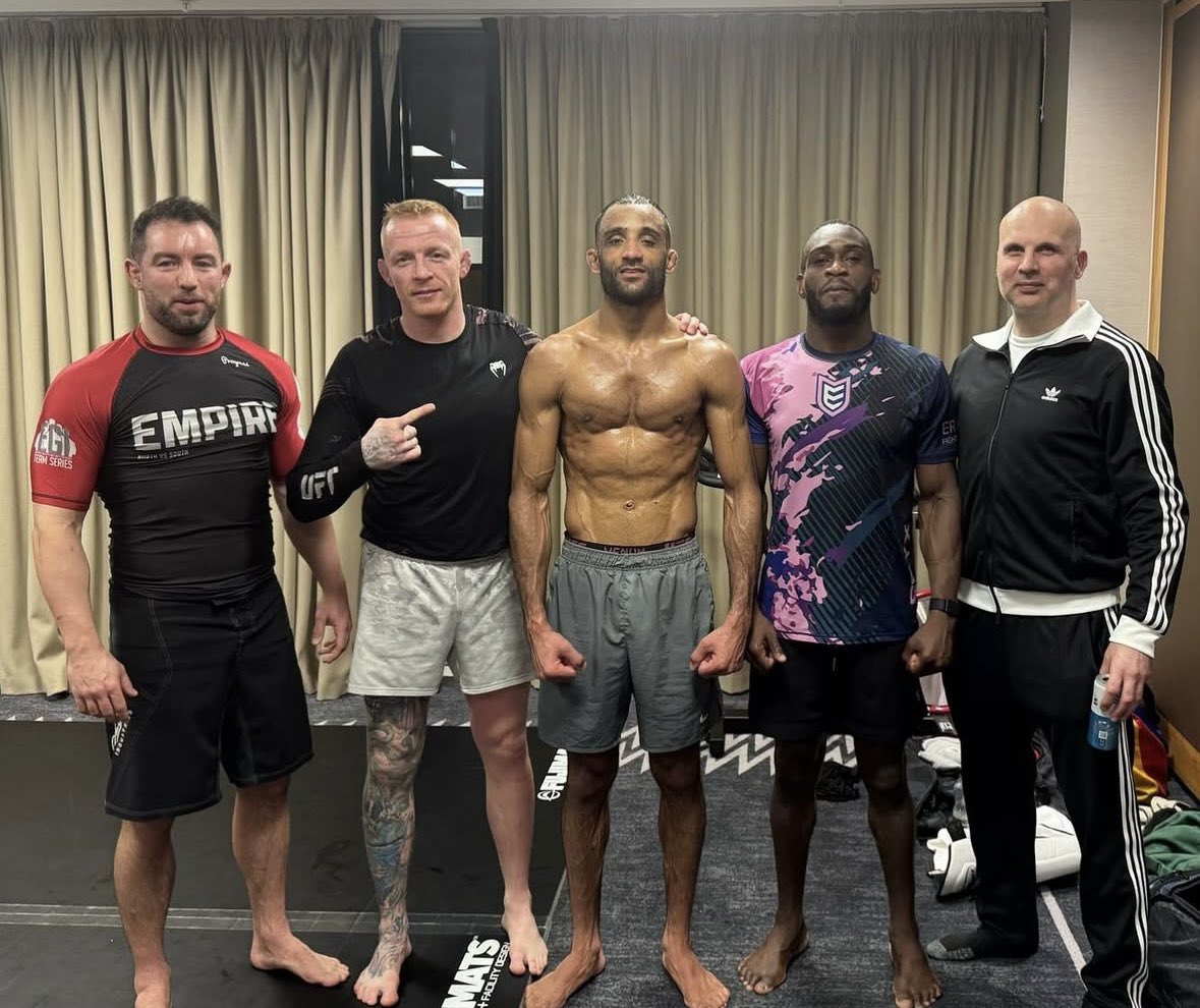 Last session done, time to make weight tomorrow then Saturday we go to work ⚔️