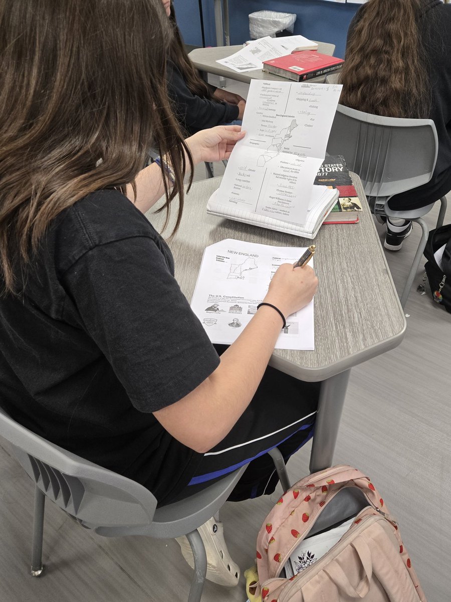 MrsLeeHistory's tweet photo. Made an optional STAAR review packet for my kids & the buy in has been AMAZING so far! Whenever we have a few extra minutes at the end of class or kids finish their warm-ups early, they're pulling out the review & notes! #nodowntime #countdowntoSTAAR #readytodominate https://t.co/4bIdCNHk87