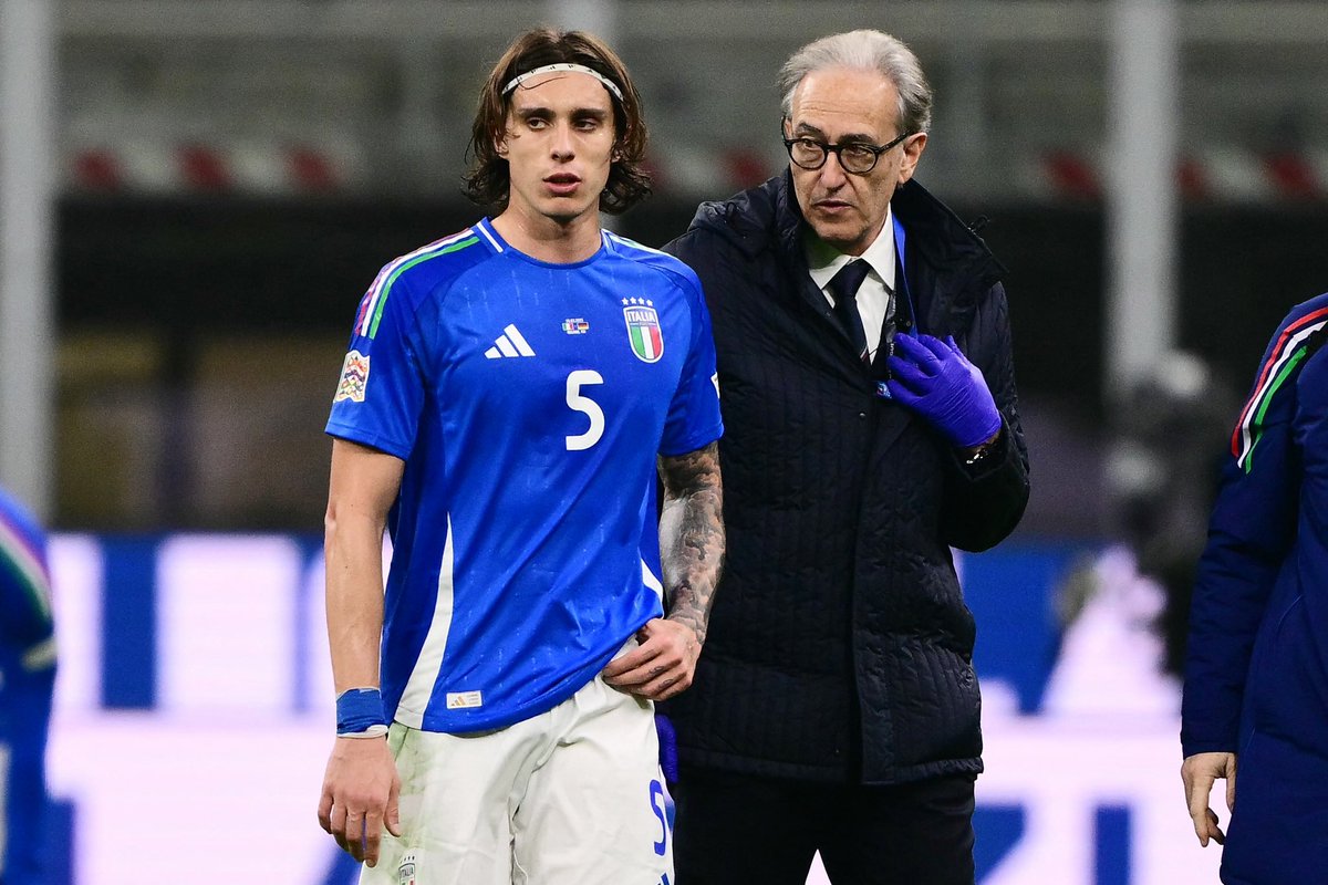 FabrizioRomano's tweet photo. 🚨⚠️ Riccardo Calafiori will be assessed by Italy staff in the next hours after tonight’s game.

“We still don’t know if he’s injured. Ricky feels something strange at his knee but we still don’t know”, says Italy coach Luciano Spalletti. https://t.co/uuWzAYhiMg