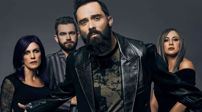 ListenIowa's tweet image. NEW! Revolution Calling: Our interview with Skillet frontman John Cooper. The band will headline Winter Jam 2025 this Friday at Wells Fargo Arena in Des Moines.  
buff.ly/FqlQSv5 
@iaeventscenter @skilletmusic @johnlcooper