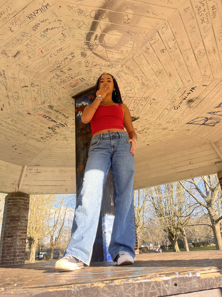 MUSIC VIDEO ACQUIRED!!!
More coming soon😳