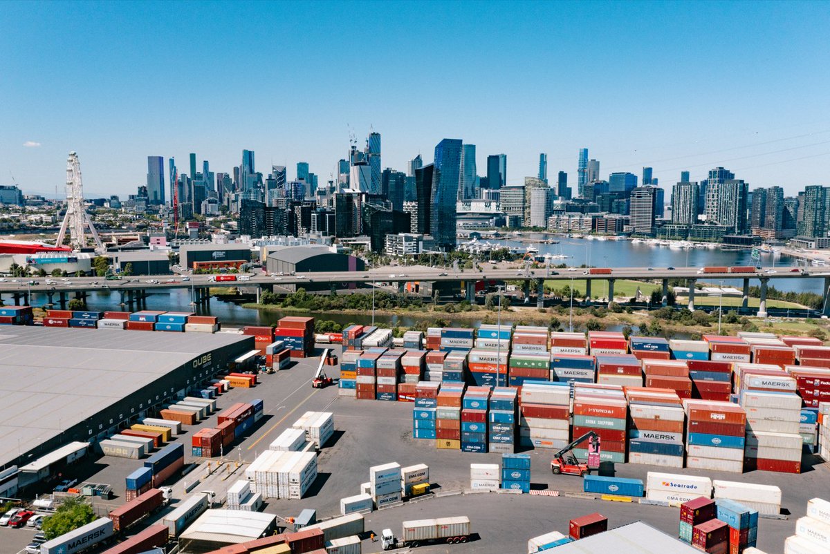 Port of Melbourne tweet media