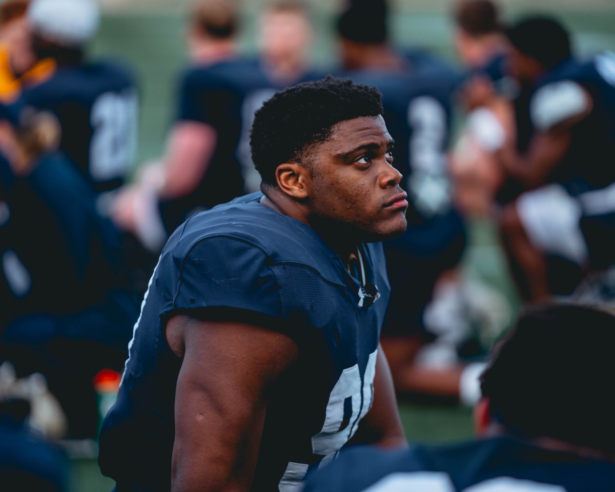 Navy Football tweet media