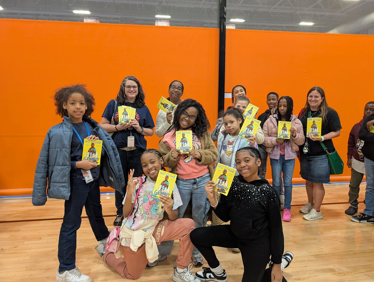 FairOaksHCPS's tweet image. Over the last two days, our Cardinals had the opportunity to hear from New York Times Bestselling Author Nic Stone. Thank you for uplifting and inspiring our students! #GrowingGreatness #welovetoread
Thank you Ms. Robertson and Mrs. Walter!!