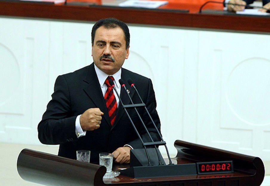 “Kimse devletin askerine polisine kabadayılık yapamaz.” 🇹🇷

Şehit Muhsin Yazıcıoğlu