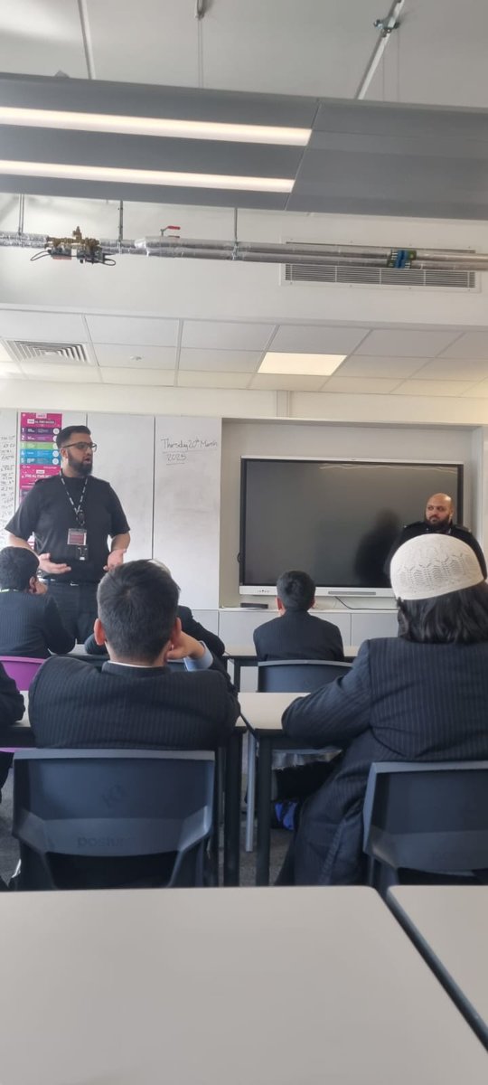 Year 9 took part in Positive Choices Workshops. They learnt about dangers of joy riding and consequences of violence, drug crimes anti-social behaviour. #WYP #Respect #safeguarding #positivechoices