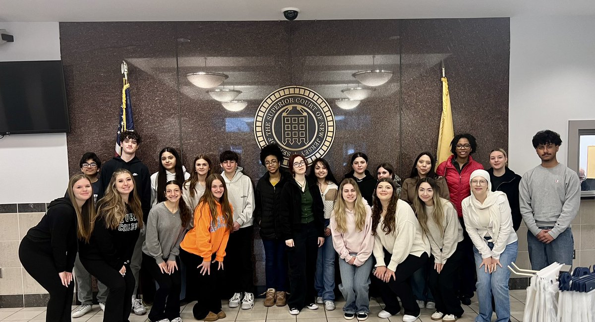 Great trip to the Middlesex Cty Court with my Bus. Law Class.  A special thanks to Judge Desai &amp; Judge Flynn both grads of the OB District for taking time to speak to us &amp; to have us in your courtroomReal life experiences instill passion for learning! <a href="/FazioSally/">Mrs. Fazio 💜</a> <a href="/OBHSbizteacher/">Mrs. Todaro</a>