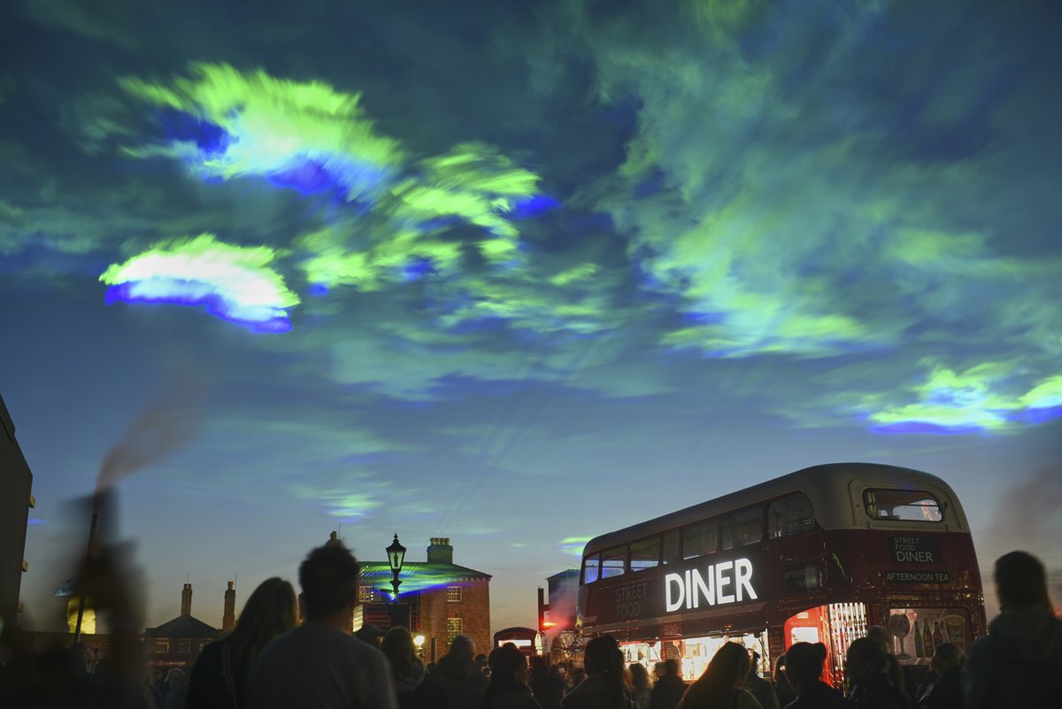 Art installation Borealis by Dan Archer at Royal Albert Dock, Liverpool, UK.
#borealisonthedock @thealbertdock
#liverpool @dan_acher