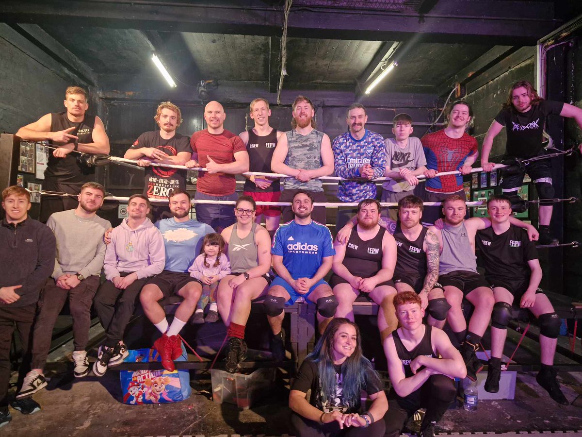 FFPWrestling (@ffpwireland) on Twitter photo Fantastic to have <a href="/GraysonWWE/">Grayson Waller</a> stop by the Fight Factory advanced class tonight! Great effort from everyone on the mats 🤼♀️
#IrishWrestling ☘️ Fantastic to have <a href="/GraysonWWE/">Grayson Waller</a> stop by the Fight Factory advanced class tonight! Great effort from everyone on the mats 🤼♀️
#IrishWrestling ☘️