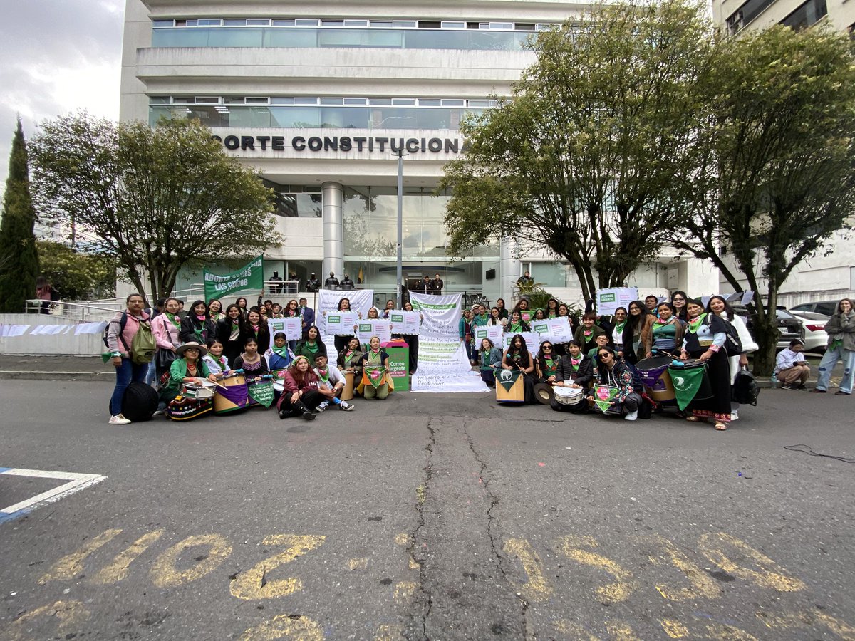 <a href="/justalibertadec/">Justa Libertad Ecuador</a> <a href="/SurkunaEc/">Surkuna💚</a> #CorteEnDeuda | Se exige la eliminación del artículo 149 del Coip. 

<a href="/CorteConstEcu/">Corte Constitucional</a> <a href="/justalibertadec/">Justa Libertad Ecuador</a> <a href="/SurkunaEc/">Surkuna💚</a> 
#CorteConstitucional #AbortoLibre #Ecuador