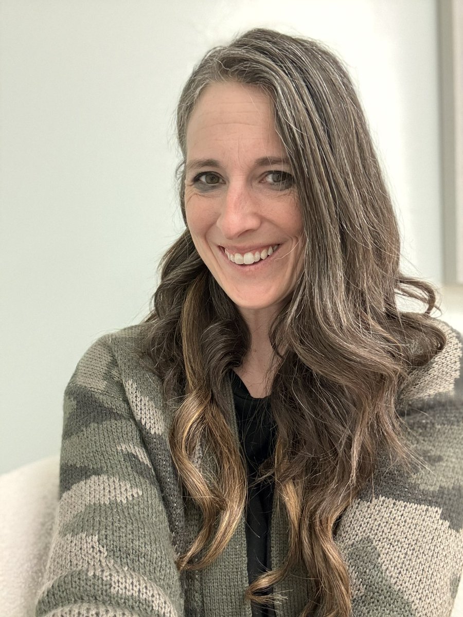 Been quiet here lately but I’ve been anything but idle. I’m still juggling all the things as a wife, mom and Instructional Technology Coach and showing up in my own way. Just a reminder that you don’t always have to be loud. 💻✨ #EdTechCoach