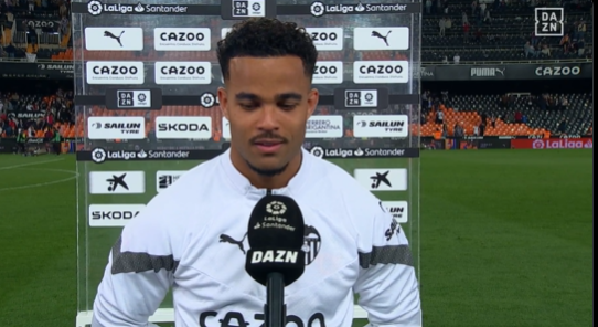 Valencia360_'s tweet photo. #ExVCF
🗣️ Kluivert tras el Holanda-España de hoy: "Ahora, a Mestalla... Es un estadio para mí, si no es el mejor, para mí sí. Mestalla me gusta mucho"

🔙🥲 Flashbacks de: "Mira Mestalla hoy, que guapo" https://t.co/FzrvEPq4yX