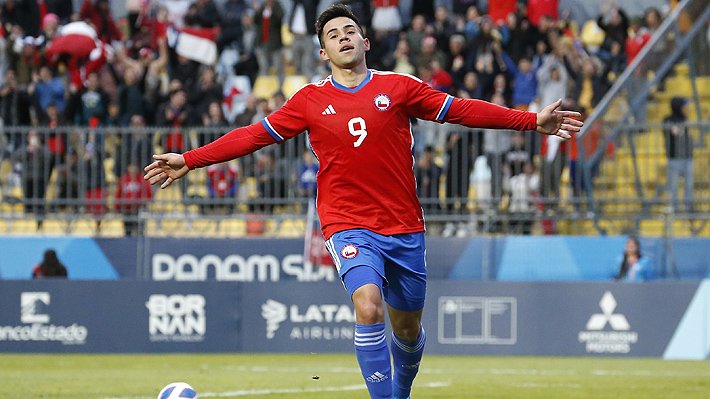 que alguien le quite la Nacionalidad a este hombre por favor #VamosChile Aravena Vargas Zampedri