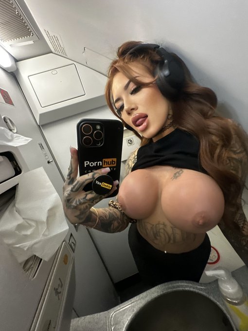 TheLaceyJayne