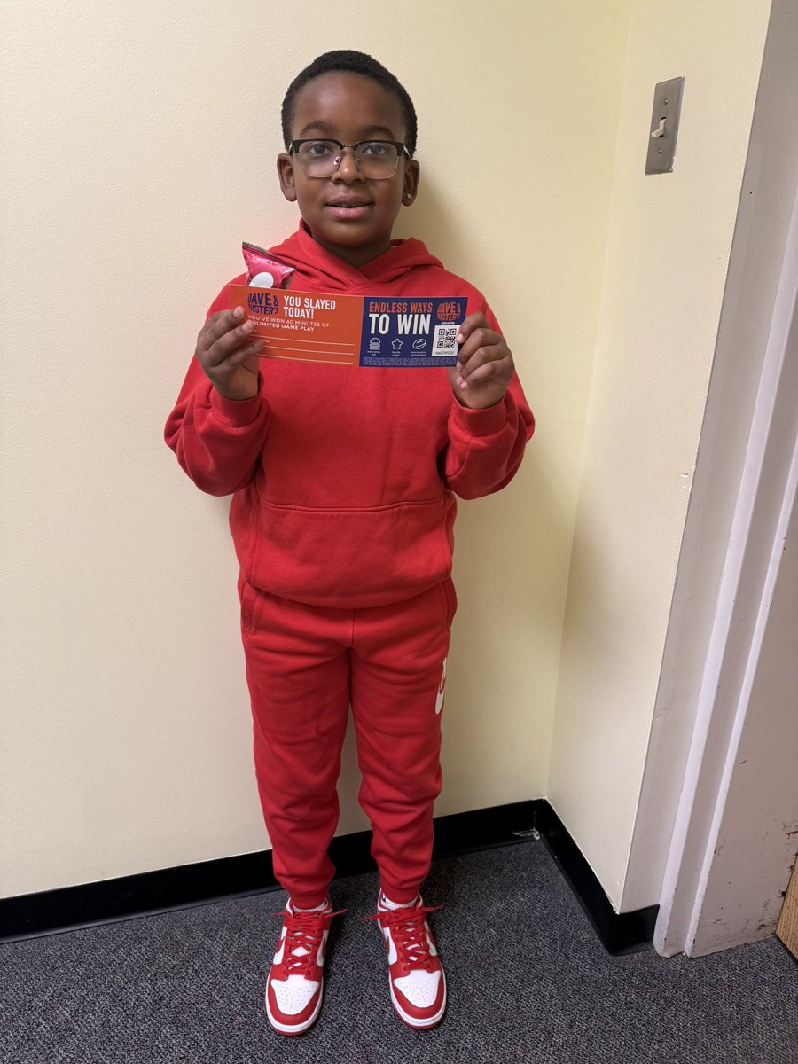 FairOaksHCPS's tweet image. Our students have been enjoying "J.D. and the Great Barber Battle!" Every morning, students have the opportunity to answer trivia questions from the book. Congratulations to our trivia winners! #JDandtheGreatBarberBattle #GrowingGreatness