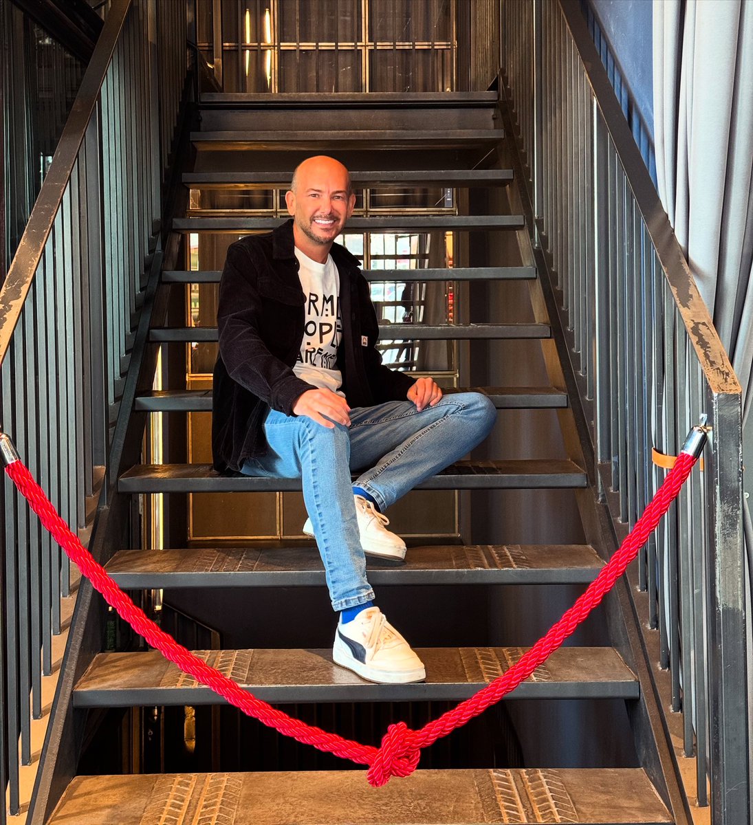mhillofficial's tweet photo. A pre-tech run pose in Milan. Channelling all things @AHSFX ahead of SBK&amp;Co 🎤 

#NormalPeopleScareMe | #AHS https://t.co/LqIC5E5HSo