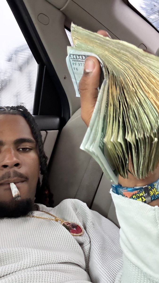 lilmoneyyygang's tweet image. #LLRACKS🐶💙