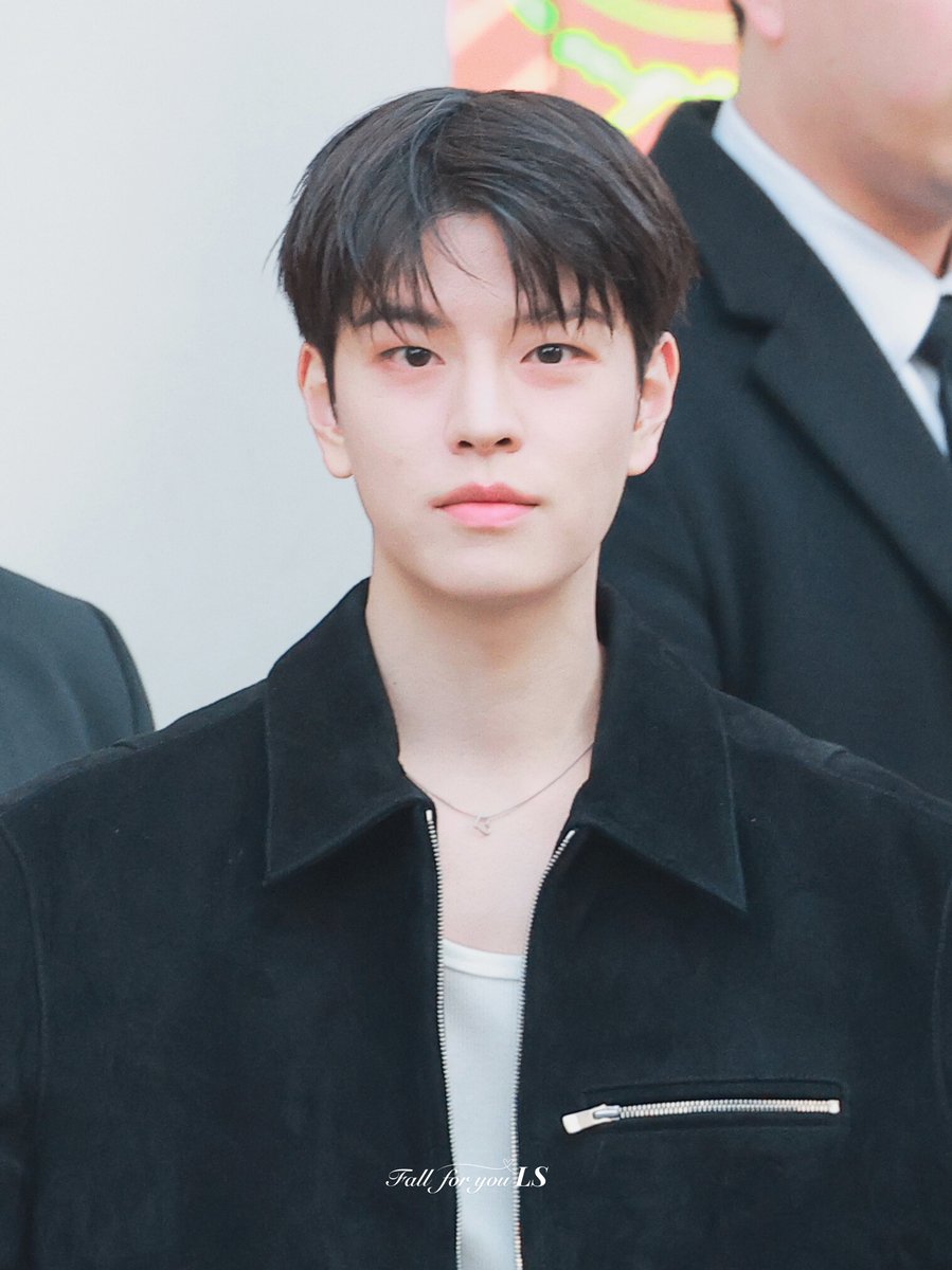 fallforyouLS's tweet image. 250320 UGG 

#승민 #SEUNGMIN 
#스트레이키즈 #StrayKids